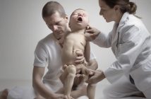 Osteopatia pediatrica: come riequilibrare i neonati dopo il parto